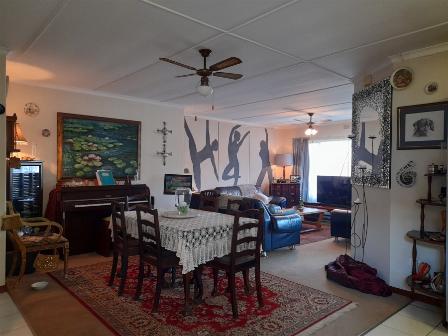 3 Bedroom Property for Sale in Uvongo KwaZulu-Natal