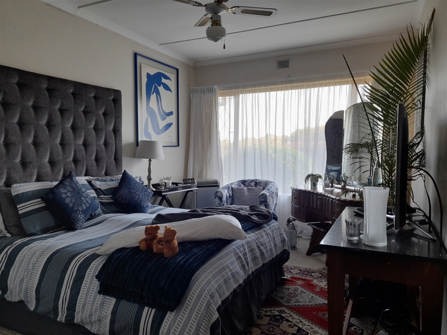 3 Bedroom Property for Sale in Uvongo KwaZulu-Natal