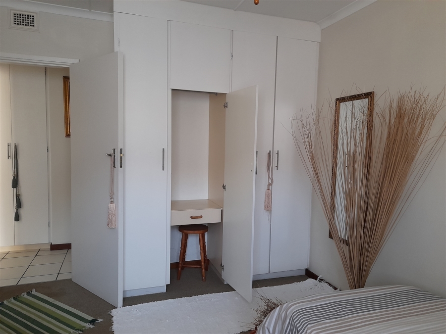 3 Bedroom Property for Sale in Uvongo KwaZulu-Natal