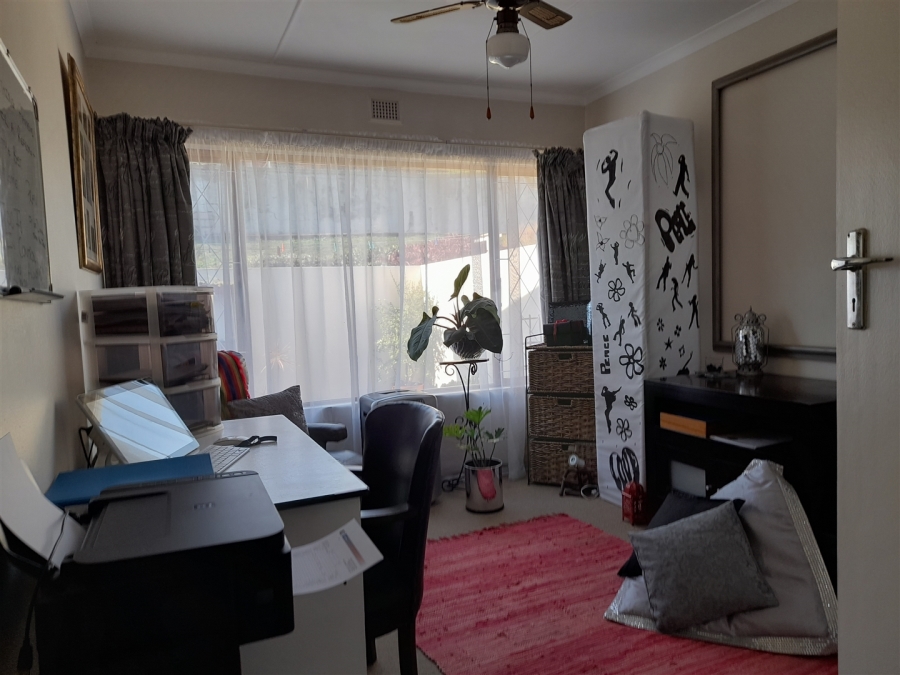 3 Bedroom Property for Sale in Uvongo KwaZulu-Natal