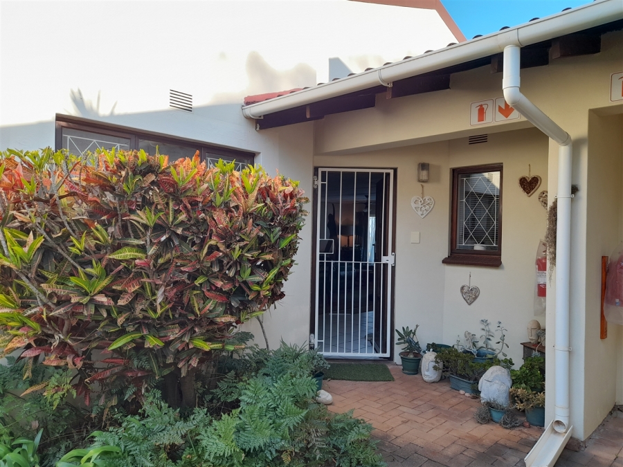 3 Bedroom Property for Sale in Uvongo KwaZulu-Natal