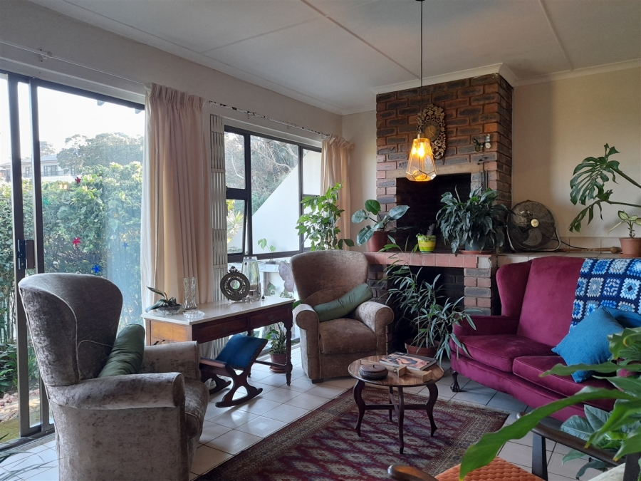 3 Bedroom Property for Sale in Uvongo KwaZulu-Natal