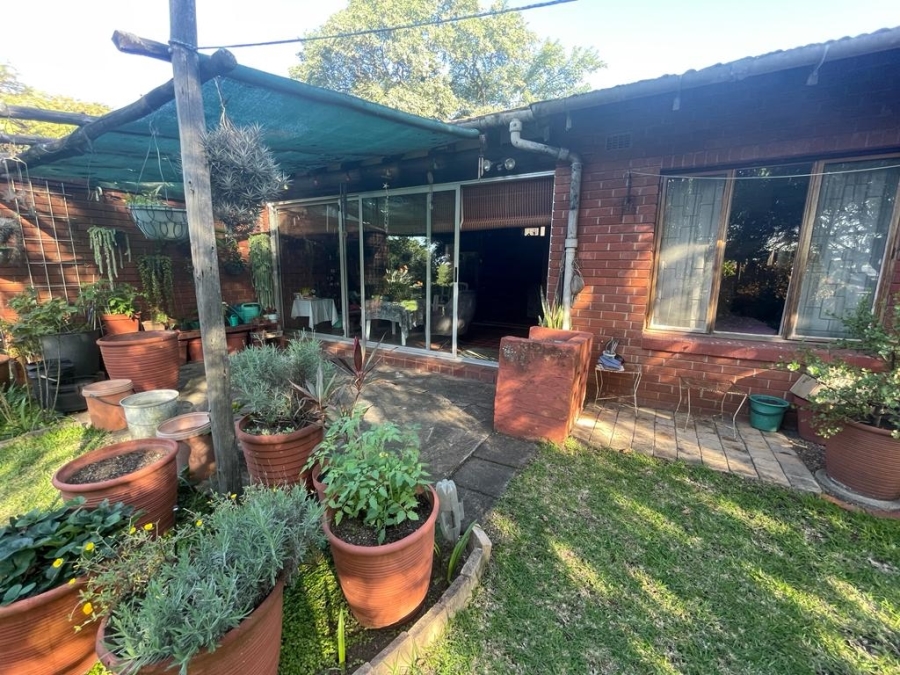 3 Bedroom Property for Sale in Larkfield KwaZulu-Natal