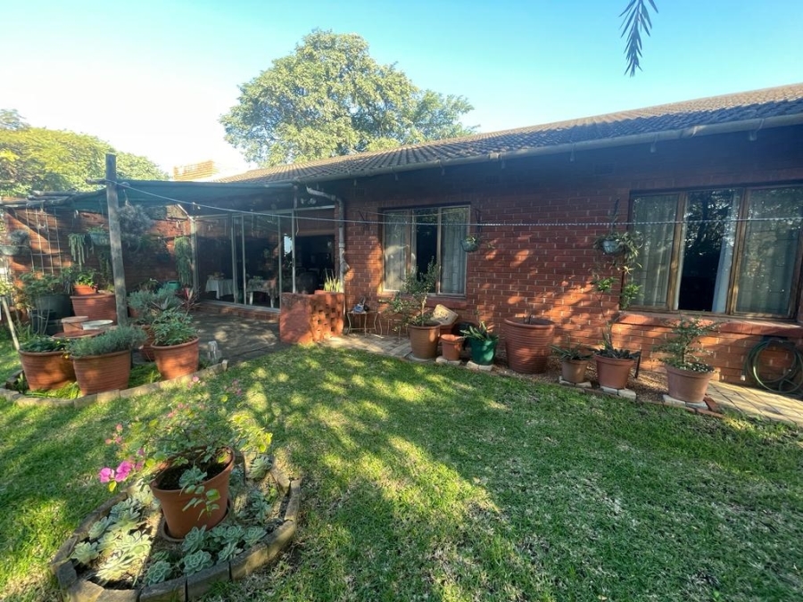 3 Bedroom Property for Sale in Larkfield KwaZulu-Natal