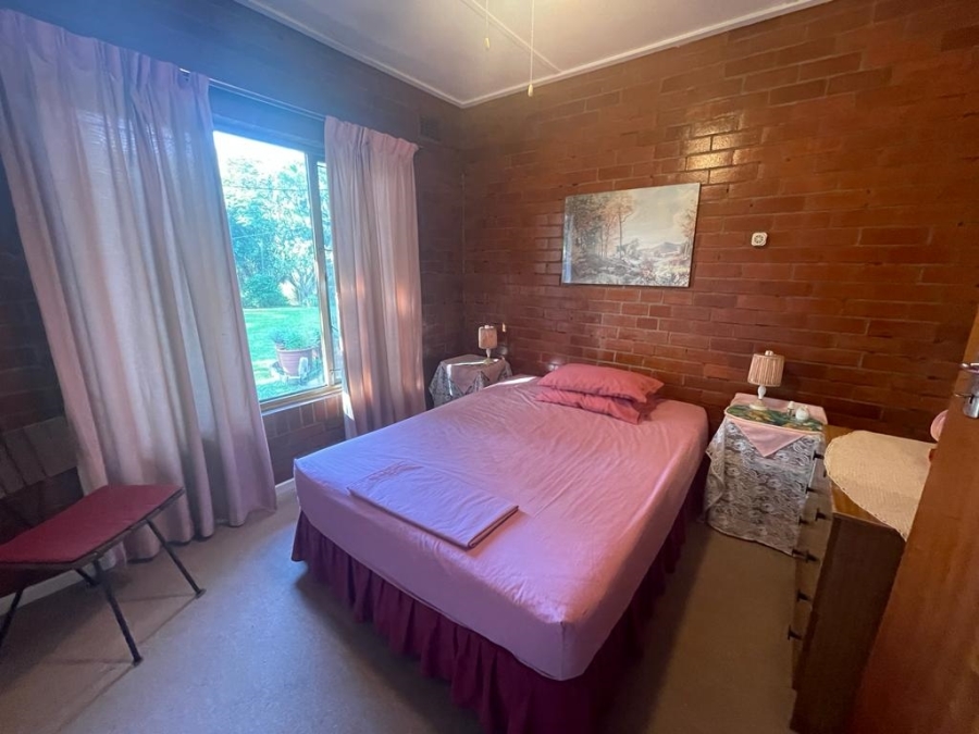 3 Bedroom Property for Sale in Larkfield KwaZulu-Natal