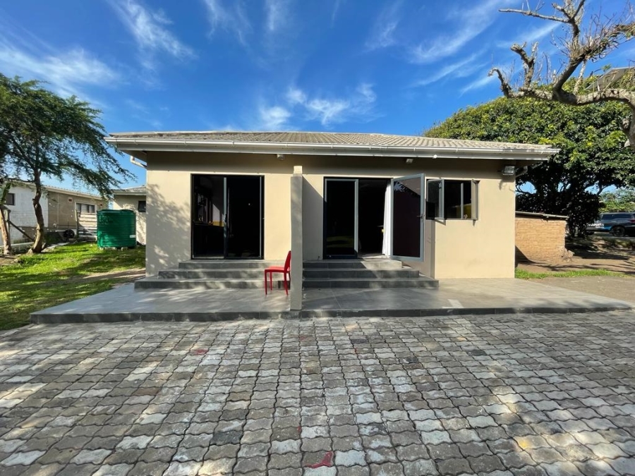 6 Bedroom Property for Sale in Tugela Mouth KwaZulu-Natal