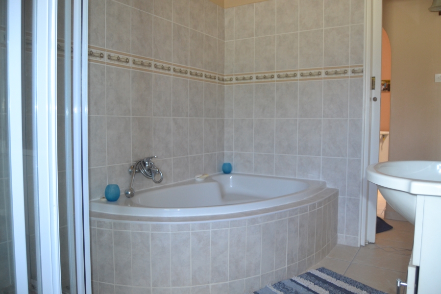 3 Bedroom Property for Sale in Scottburgh Central KwaZulu-Natal