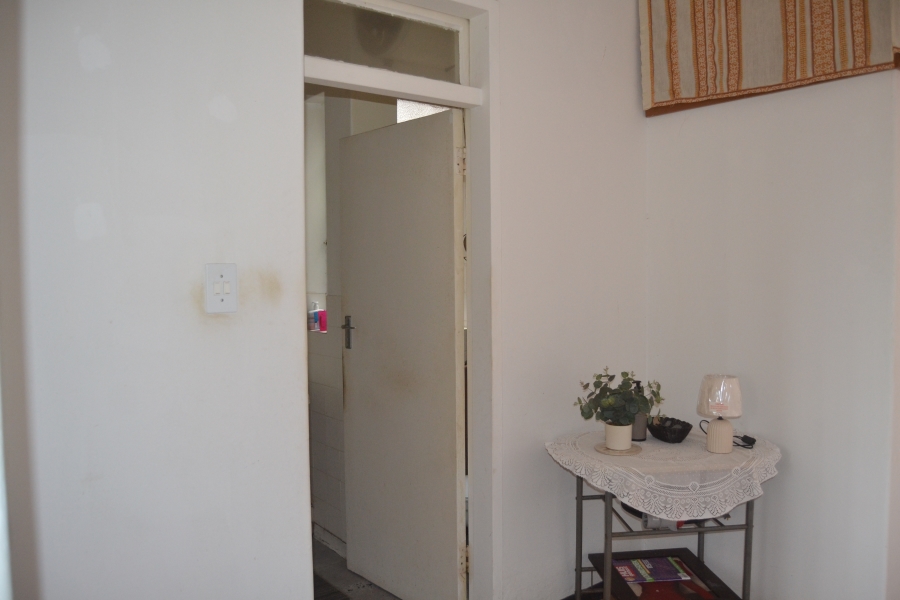 1 Bedroom Property for Sale in Scottburgh Central KwaZulu-Natal