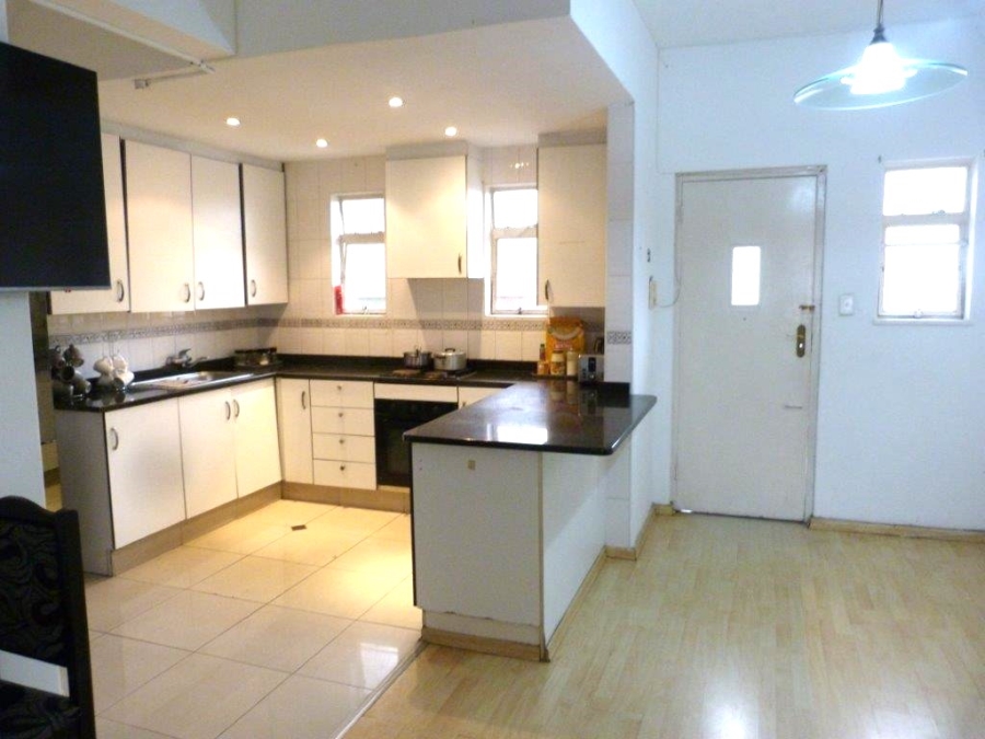 2 Bedroom Property for Sale in North Beach KwaZulu-Natal