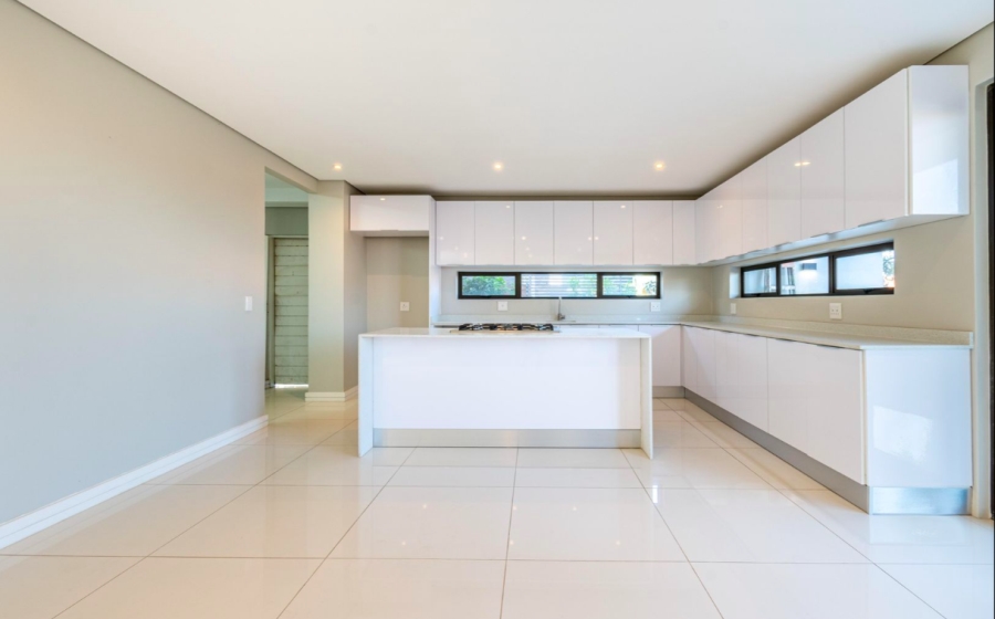 5 Bedroom Property for Sale in Izinga Estate KwaZulu-Natal