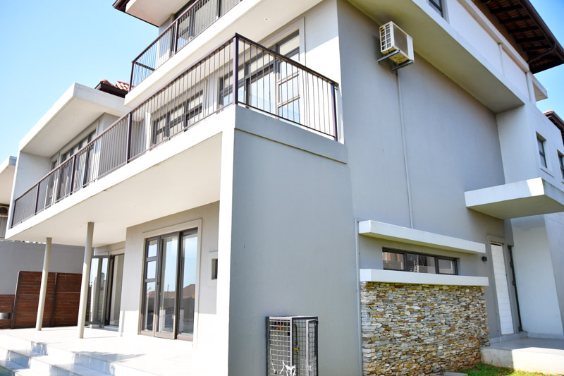 5 Bedroom Property for Sale in Izinga Estate KwaZulu-Natal