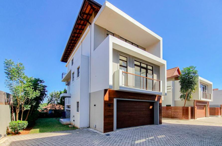 5 Bedroom Property for Sale in Izinga Estate KwaZulu-Natal