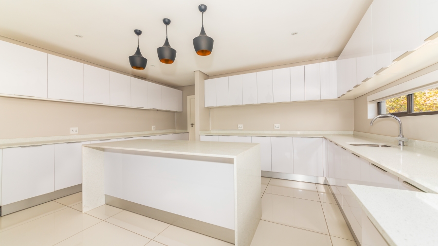 6 Bedroom Property for Sale in Izinga Estate KwaZulu-Natal