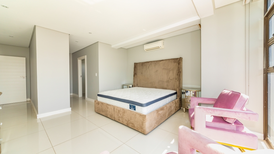 6 Bedroom Property for Sale in Izinga Estate KwaZulu-Natal