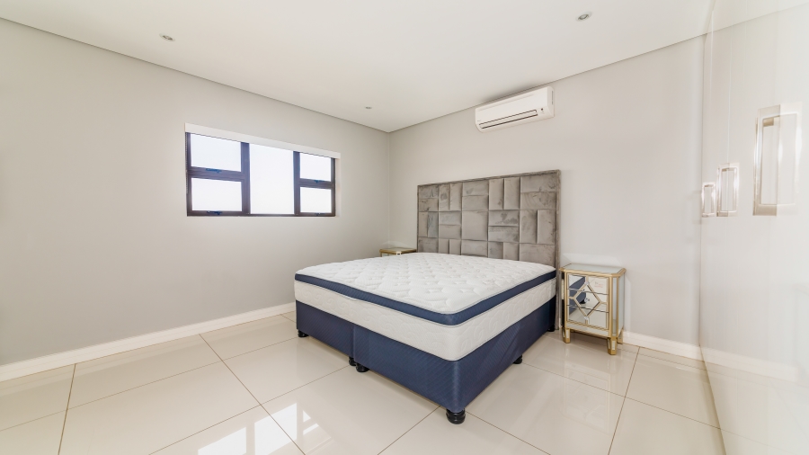 6 Bedroom Property for Sale in Izinga Estate KwaZulu-Natal