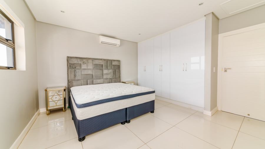 6 Bedroom Property for Sale in Izinga Estate KwaZulu-Natal