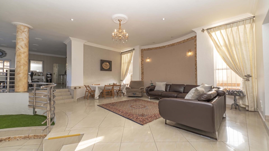 5 Bedroom Property for Sale in Umhlanga KwaZulu-Natal