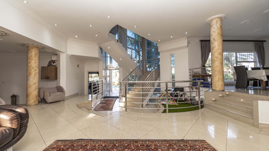 5 Bedroom Property for Sale in Umhlanga KwaZulu-Natal