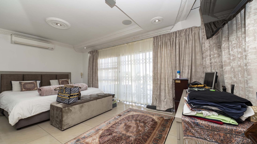 5 Bedroom Property for Sale in Umhlanga KwaZulu-Natal