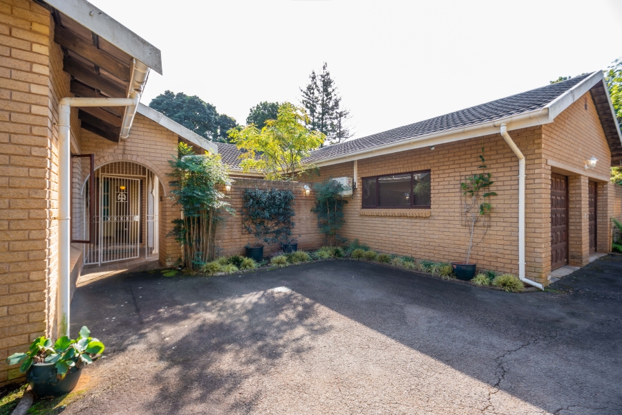 4 Bedroom Property for Sale in Winston Park KwaZulu-Natal