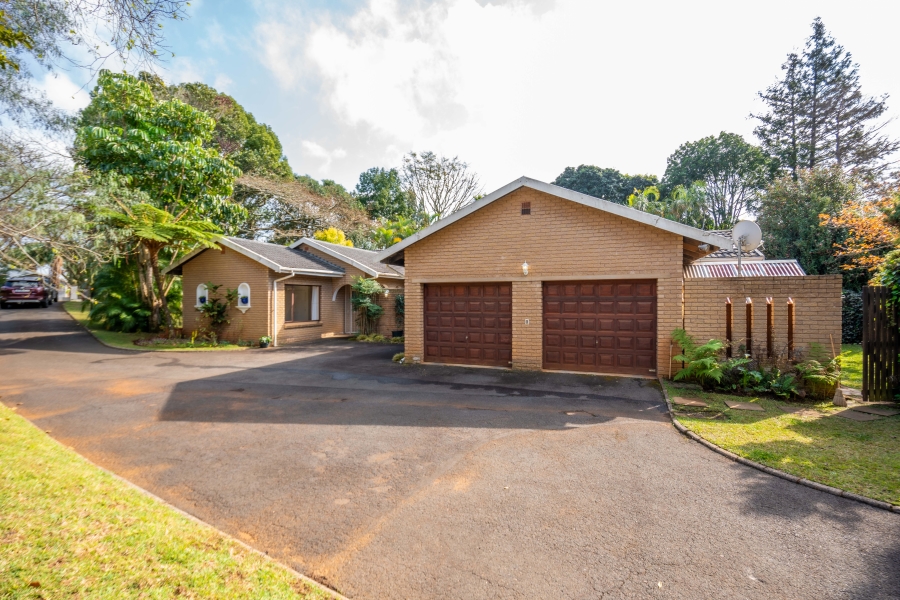 4 Bedroom Property for Sale in Winston Park KwaZulu-Natal