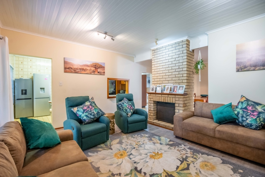 4 Bedroom Property for Sale in Winston Park KwaZulu-Natal