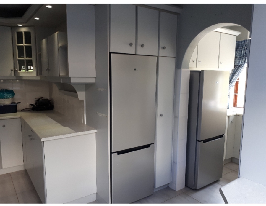 To Let 5 Bedroom Property for Rent in Westridge KwaZulu-Natal