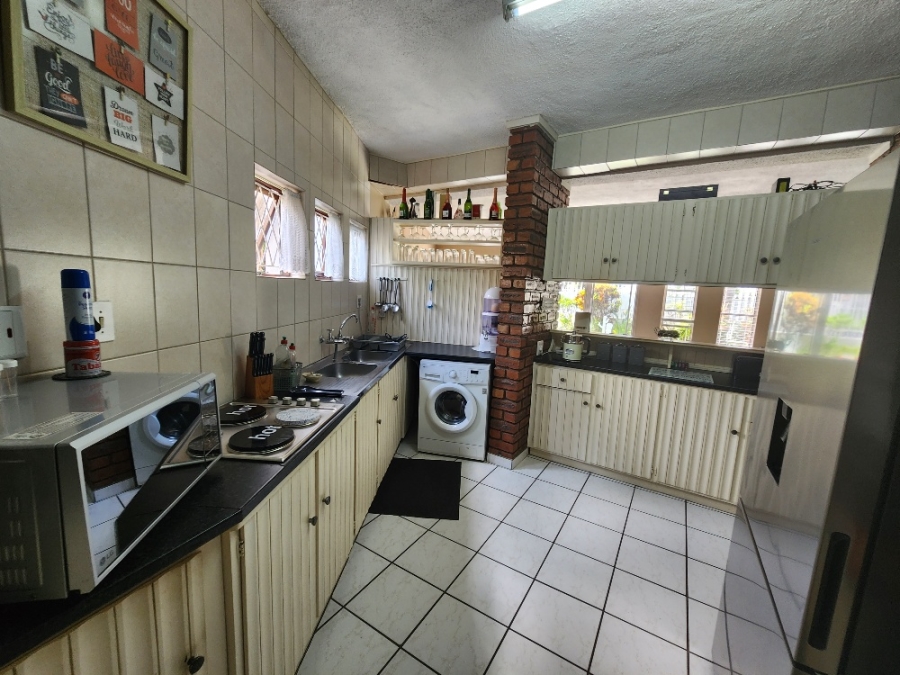 3 Bedroom Property for Sale in Manaba Beach KwaZulu-Natal