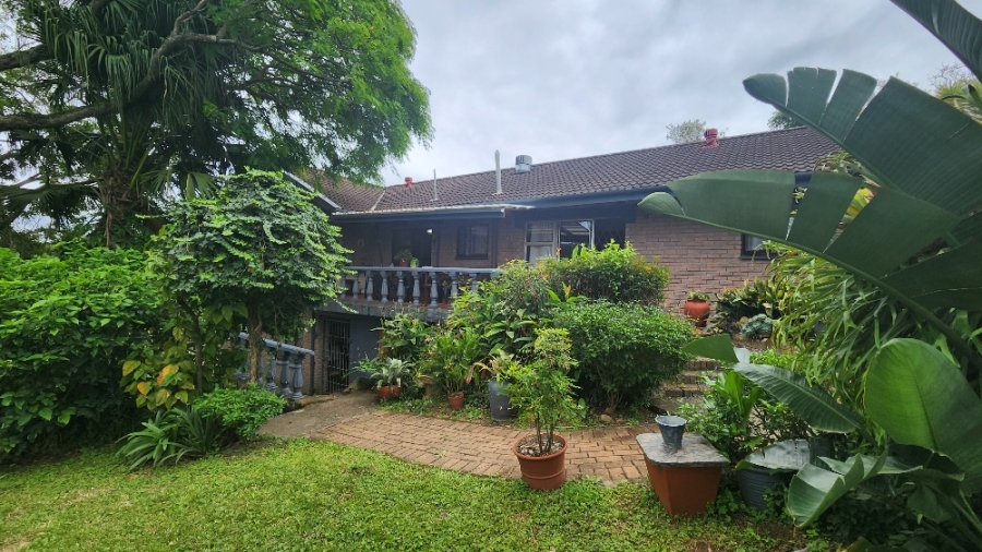 3 Bedroom Property for Sale in Umtentweni KwaZulu-Natal