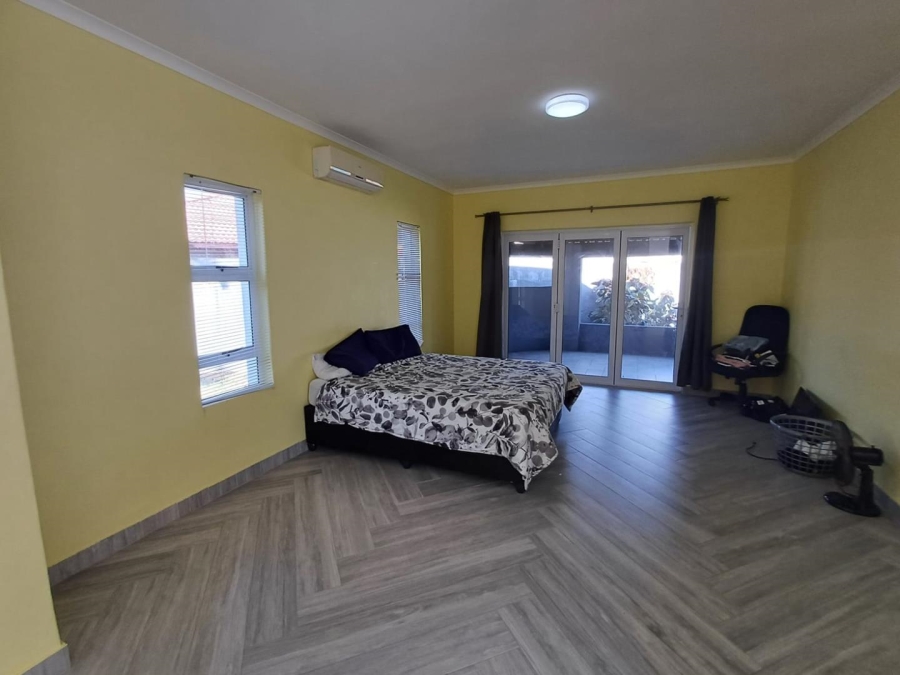 4 Bedroom Property for Sale in Meer En See KwaZulu-Natal