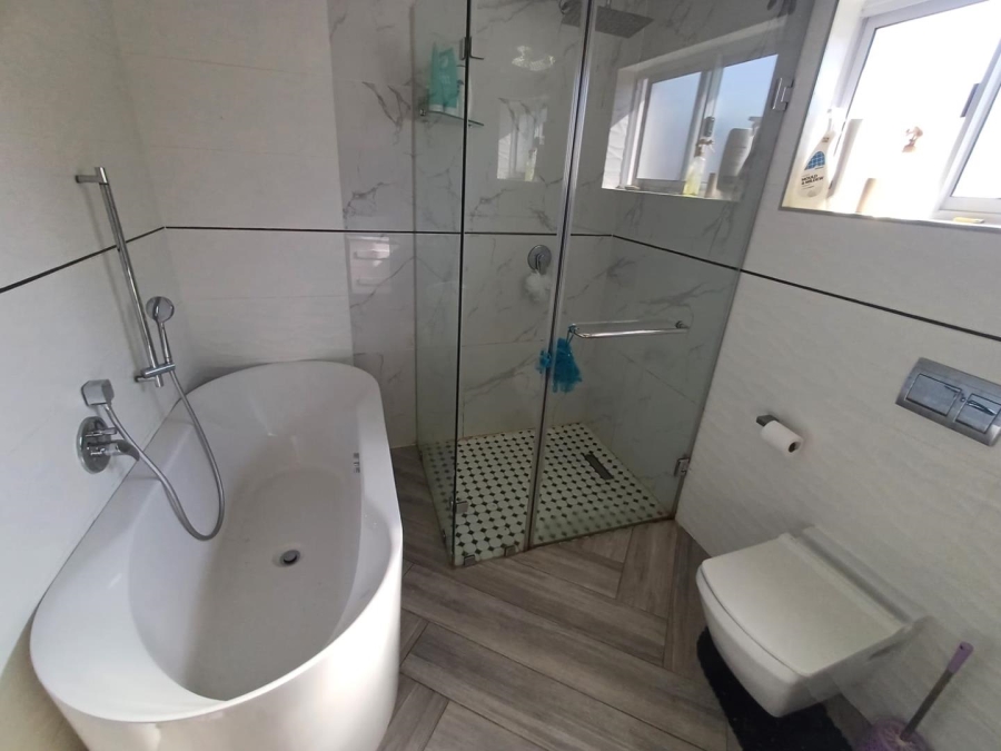 4 Bedroom Property for Sale in Meer En See KwaZulu-Natal