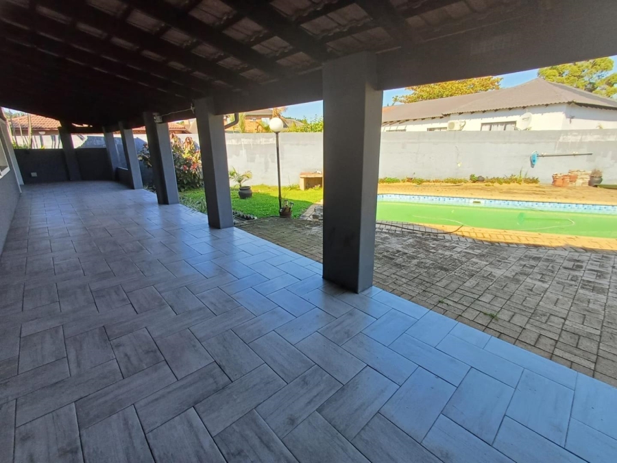 4 Bedroom Property for Sale in Meer En See KwaZulu-Natal