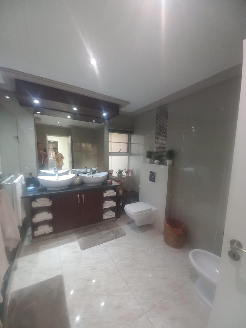 3 Bedroom Property for Sale in Meer En See KwaZulu-Natal