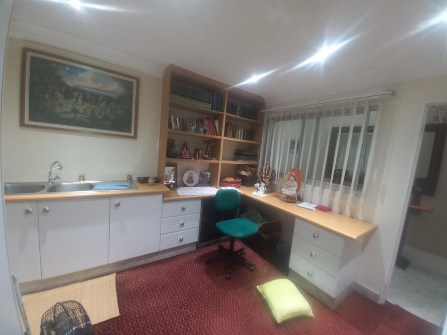 3 Bedroom Property for Sale in Meer En See KwaZulu-Natal