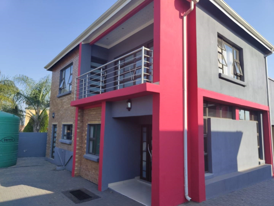 3 Bedroom Property for Sale in Aviary Hill KwaZulu-Natal