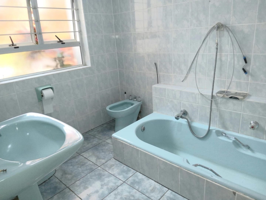 5 Bedroom Property for Sale in La Lucia KwaZulu-Natal