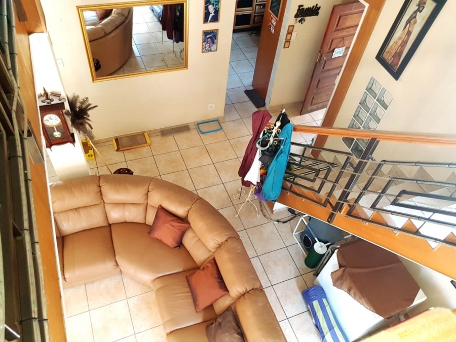 6 Bedroom Property for Sale in Veld En Vlei KwaZulu-Natal