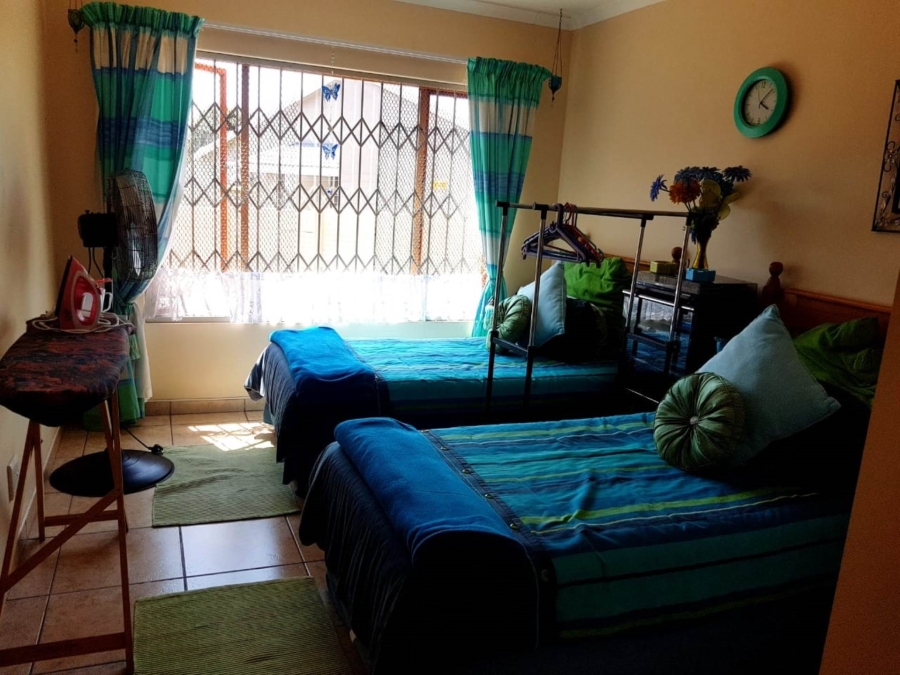 6 Bedroom Property for Sale in Veld En Vlei KwaZulu-Natal