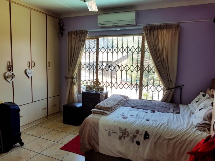 6 Bedroom Property for Sale in Veld En Vlei KwaZulu-Natal