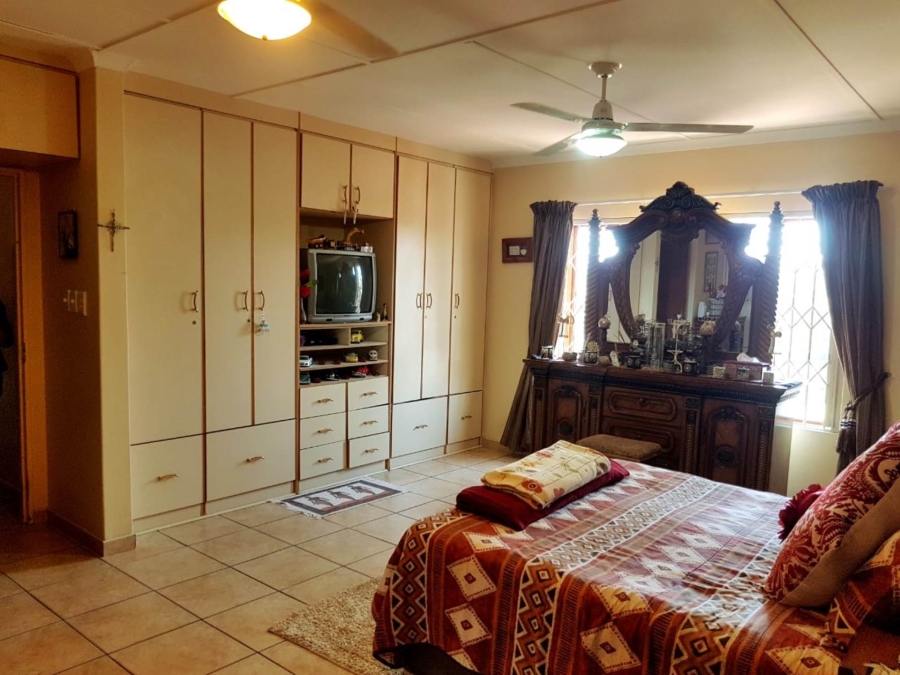 6 Bedroom Property for Sale in Veld En Vlei KwaZulu-Natal