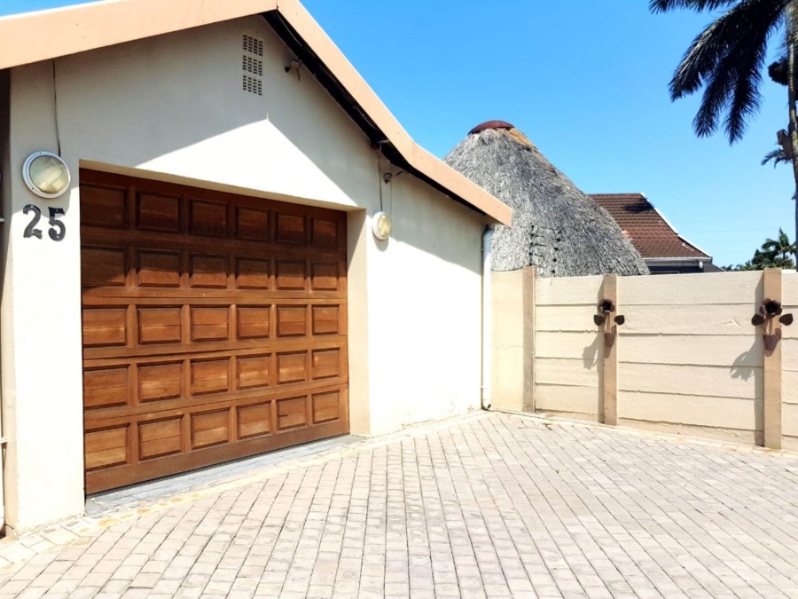 6 Bedroom Property for Sale in Veld En Vlei KwaZulu-Natal