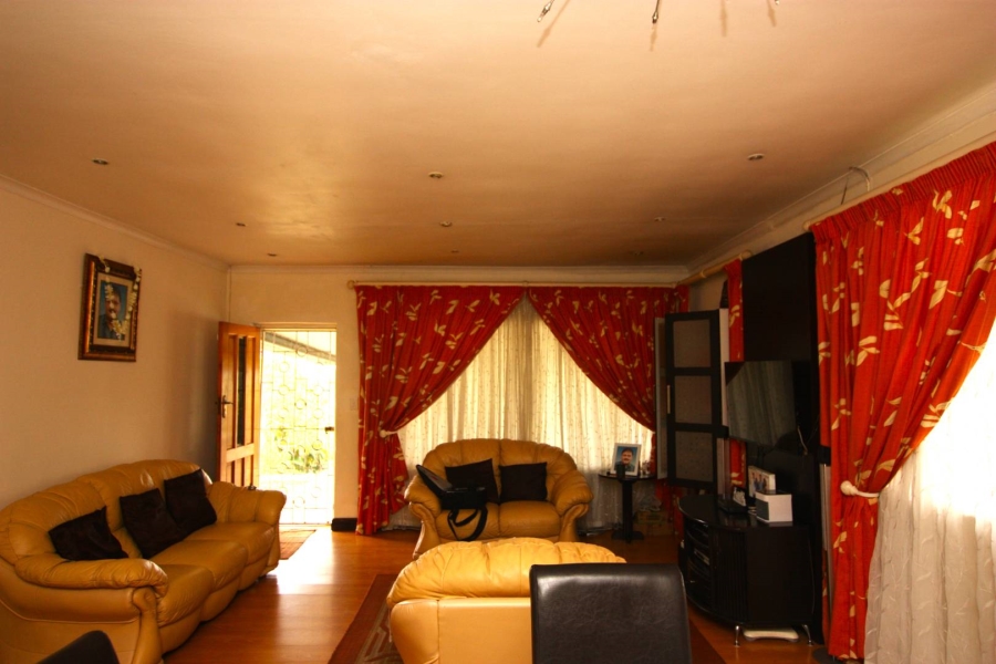 3 Bedroom Property for Sale in Queensburgh KwaZulu-Natal