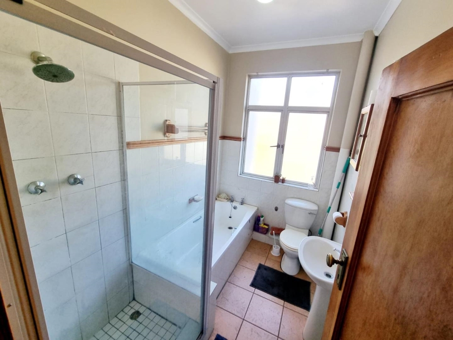 2 Bedroom Property for Sale in Glenwood KwaZulu-Natal
