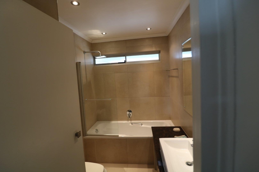 To Let 3 Bedroom Property for Rent in Umhlanga KwaZulu-Natal