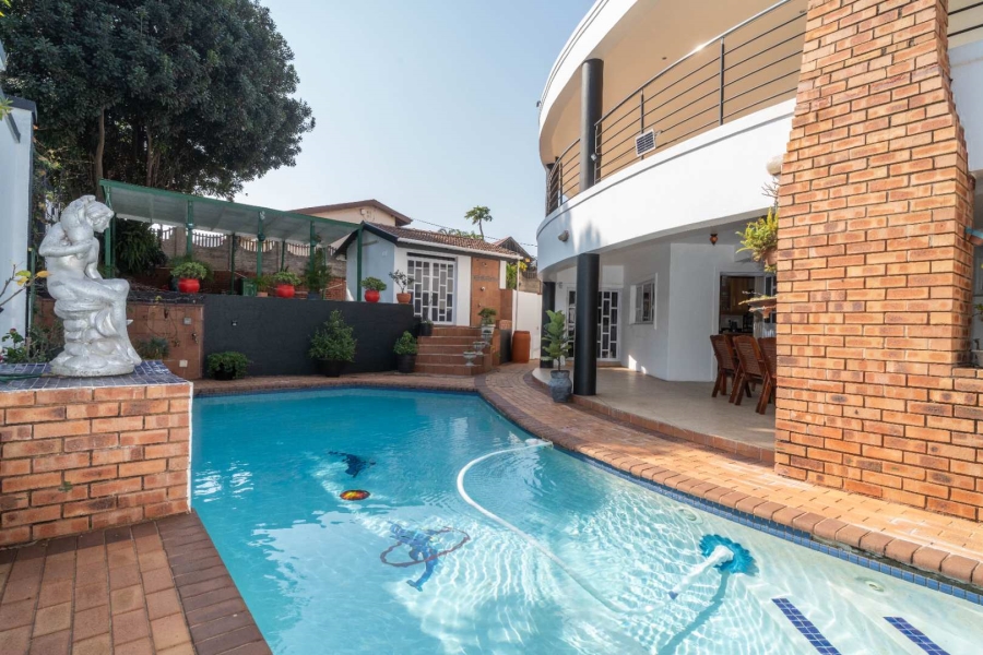 6 Bedroom Property for Sale in Glen Ashley KwaZulu-Natal