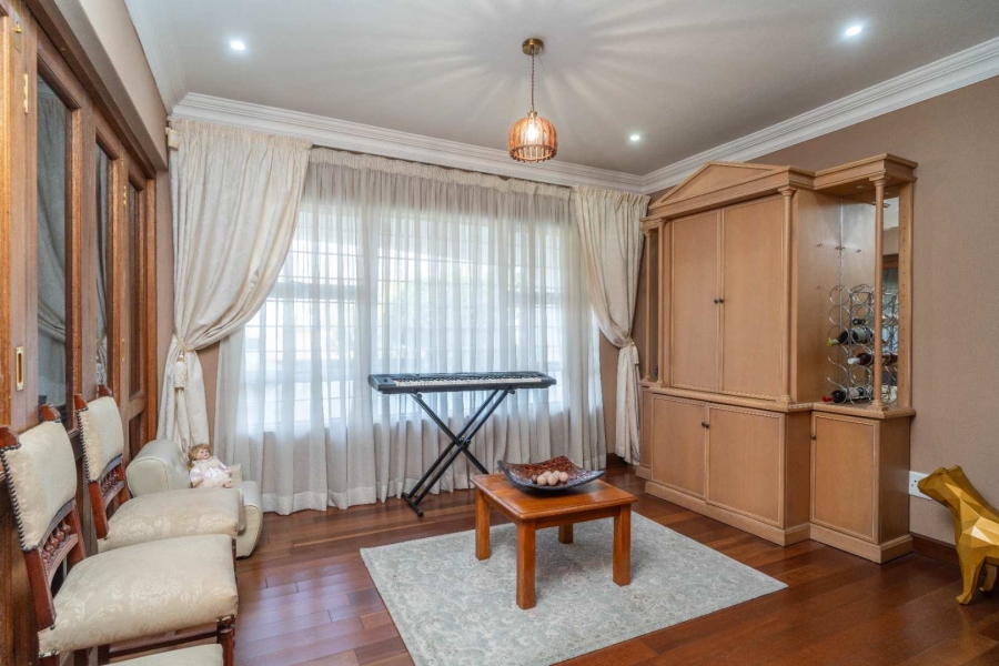 6 Bedroom Property for Sale in Glen Ashley KwaZulu-Natal