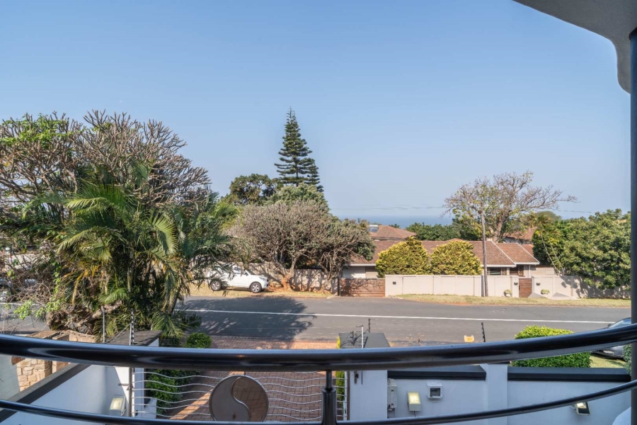 6 Bedroom Property for Sale in Glen Ashley KwaZulu-Natal