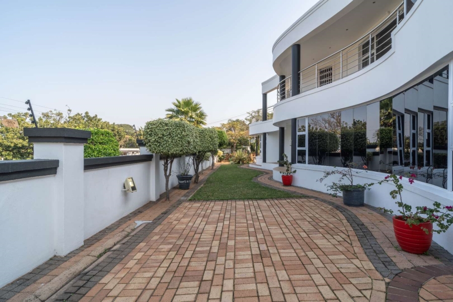 6 Bedroom Property for Sale in Glen Ashley KwaZulu-Natal