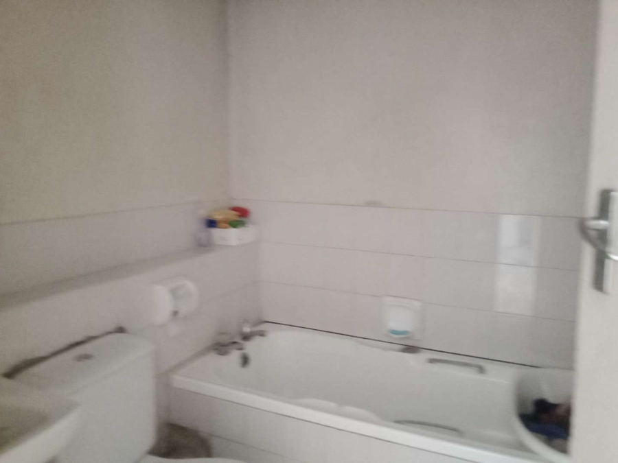 2 Bedroom Property for Sale in Morningside KwaZulu-Natal