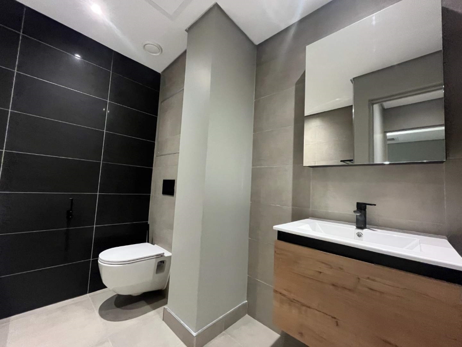 2 Bedroom Property for Sale in La Lucia KwaZulu-Natal